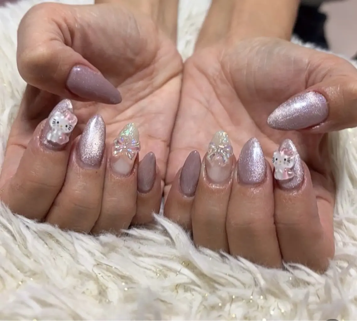ネイル フラッシュネイル フットネイル フレンチネイル ジェルネイル ガラスフレンチ Nail salon Natulalのネイルデザイン