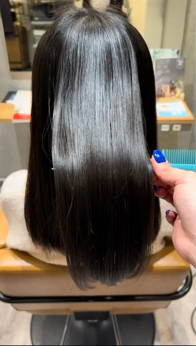 カット＋カラー＋【ミルボン最高ランク】グローバルミルボントリートメントの写真