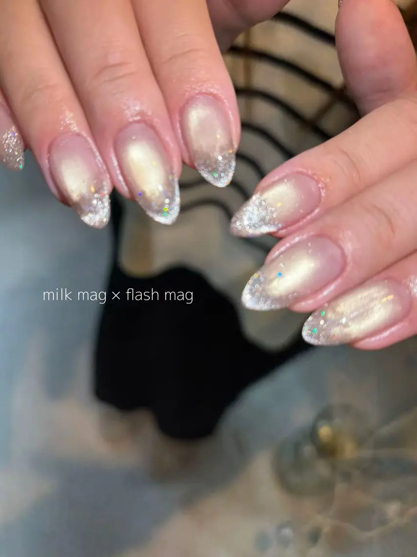 ネイル フラッシュネイル フレンチネイル マグネットネイル nué nail 【halu】のネイルデザイン