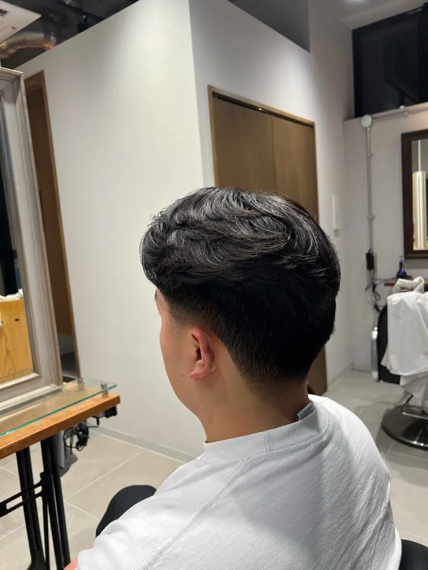 ショート パーマ 渡邉 真也のヘアスタイル