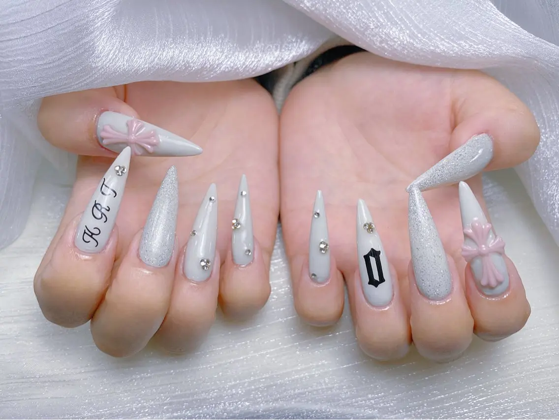 ネイル 成人式 韓国ネイル ロングネイル マグネットネイル 大理石ネイル(マーブル) ハンドネイル Sanie Salonのネイルデザイン