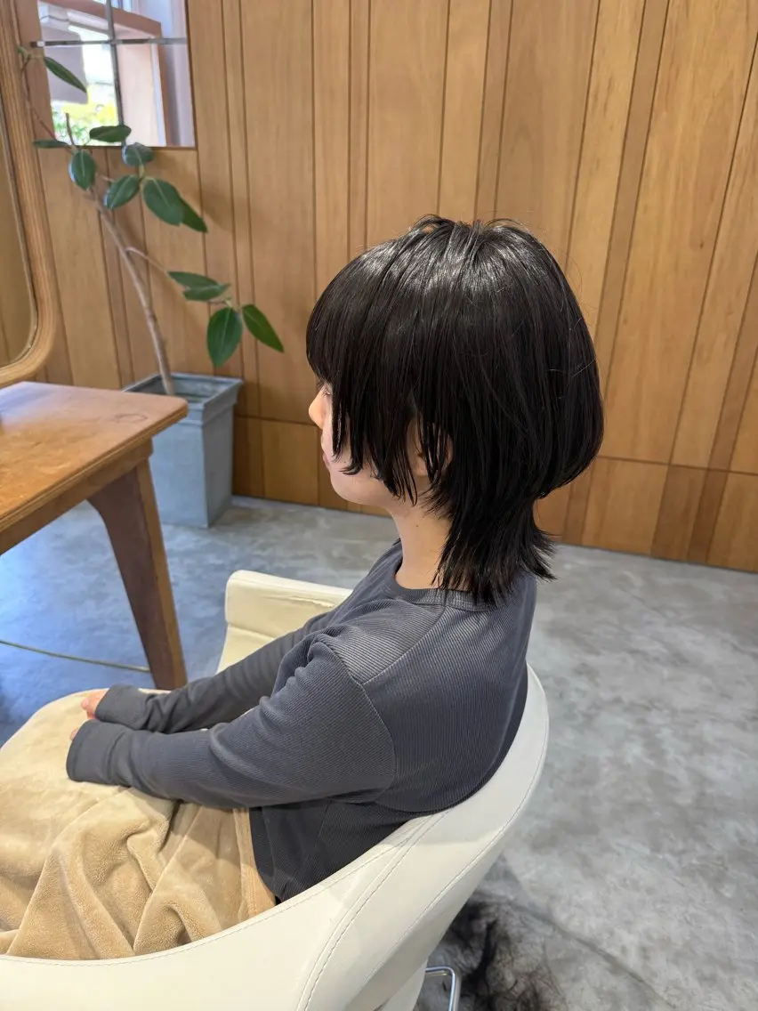 ミディアム ウルフカット カット WATANABE MISAKIのヘアスタイル