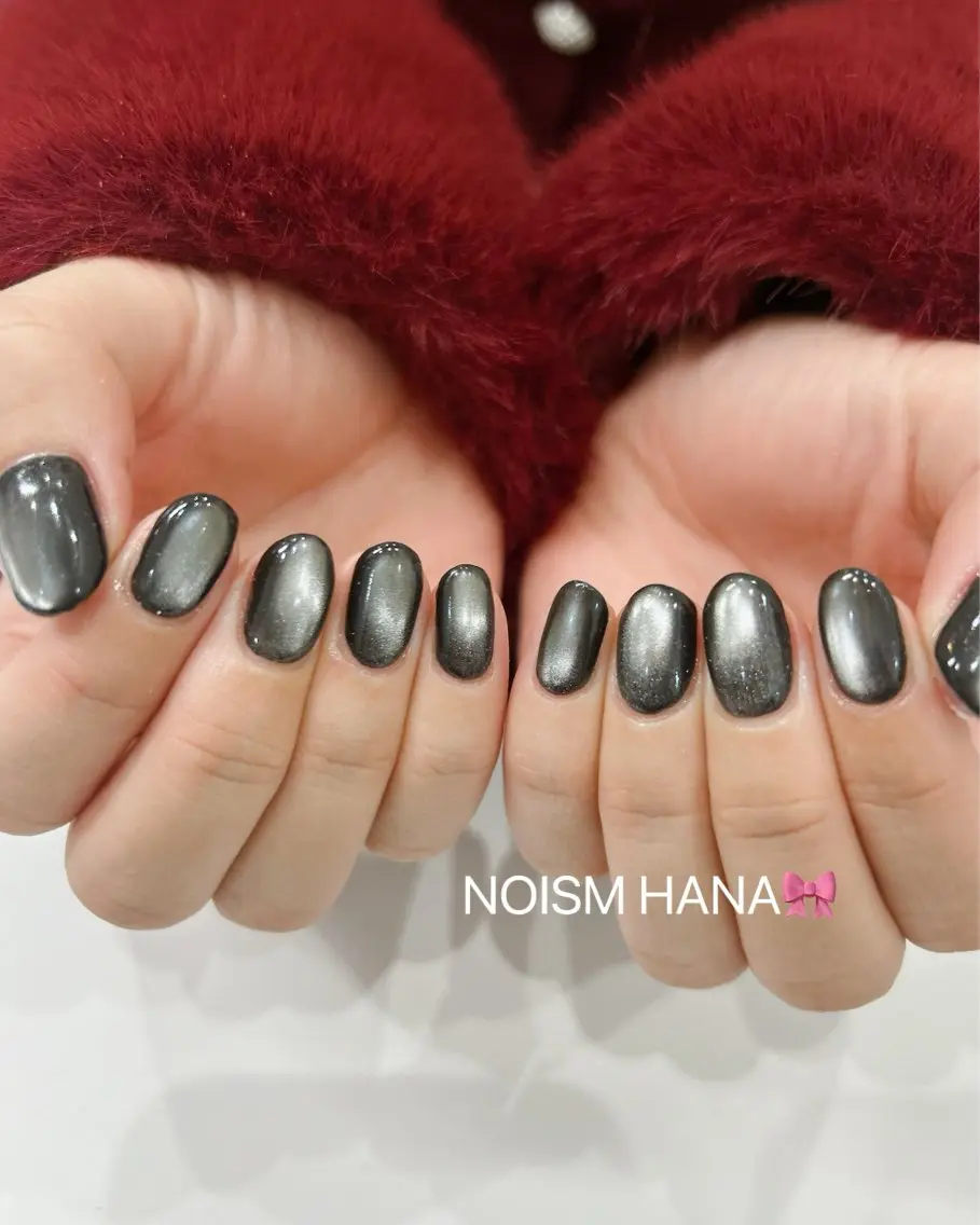 ネイル グラデーション キラキラネイル 韓国ネイル マグネットネイル ニュアンスネイル ハンドネイル 🎀大人nail /NOISMはな🎀のネイルデザイン
