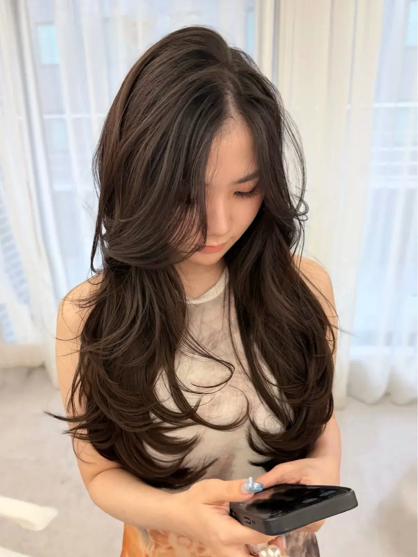 ロング カラー カット ヘアカラー トリートメント 顔まわりの神様✨ 透明感カラー藤嶋秀幸のヘアスタイル