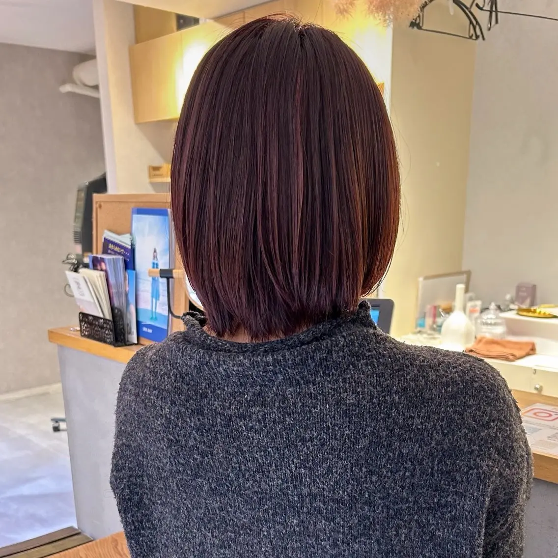 ショート カラー ブラウンカラー レッドカラー レッドブラウン 甲斐 瑞稀のヘアスタイル
