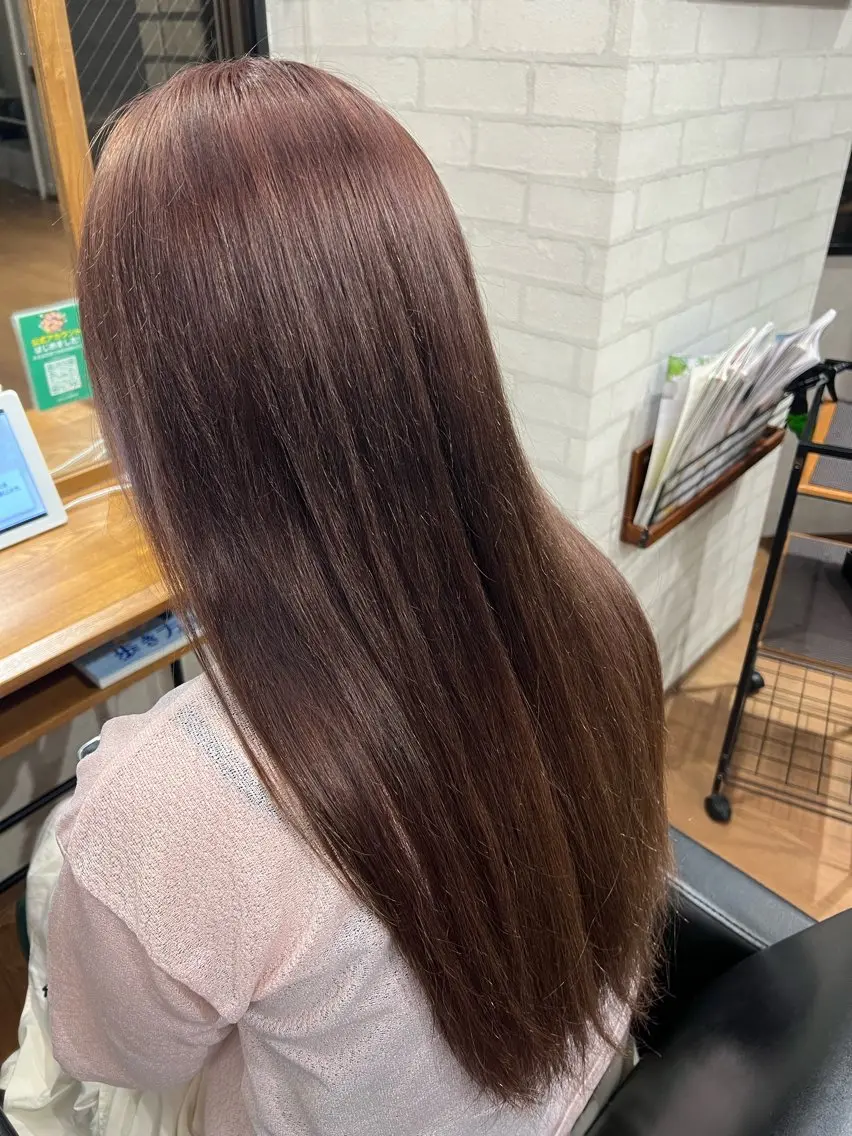 ロング カラー ハイトーンカラー ピンクカラー ヘアカラー イリオモテ レナのヘアスタイル