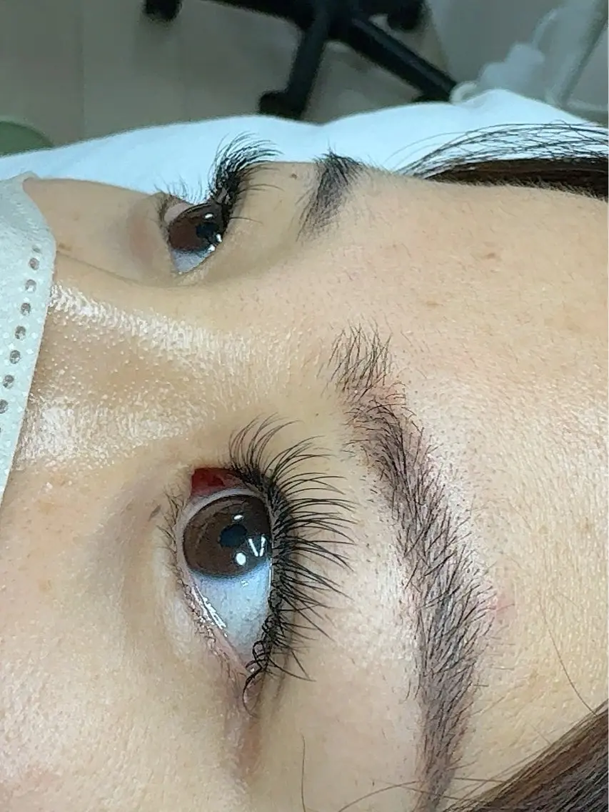 マツエク・マツパ フラットラッシュ マキ eyelashのマツエク・マツパデザイン