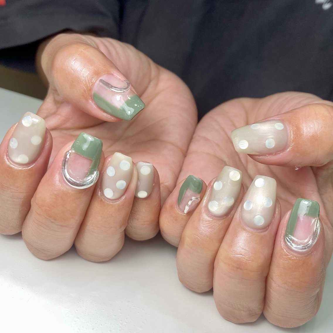 ネイル ハンドネイル Legit nail salonのネイルデザイン