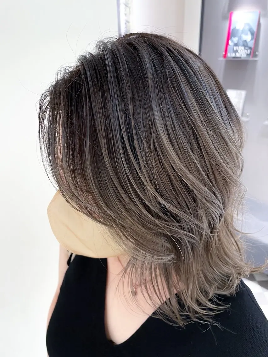 【ケアブリーチ】ハイライト&グラデーションの写真