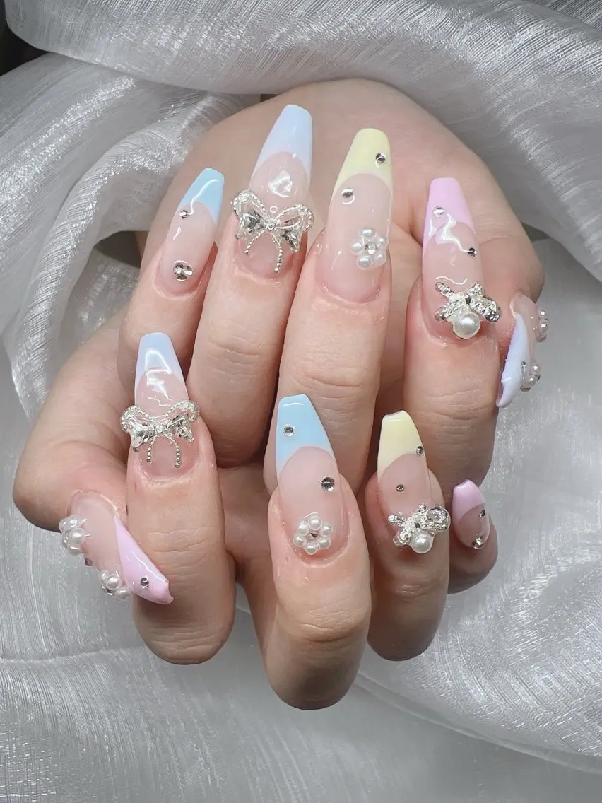 ネイル 長さ出し グラデーション キラキラネイル マグネットネイル ニュアンスネイル Lee Nails チップ長さだし専門店のネイルデザイン