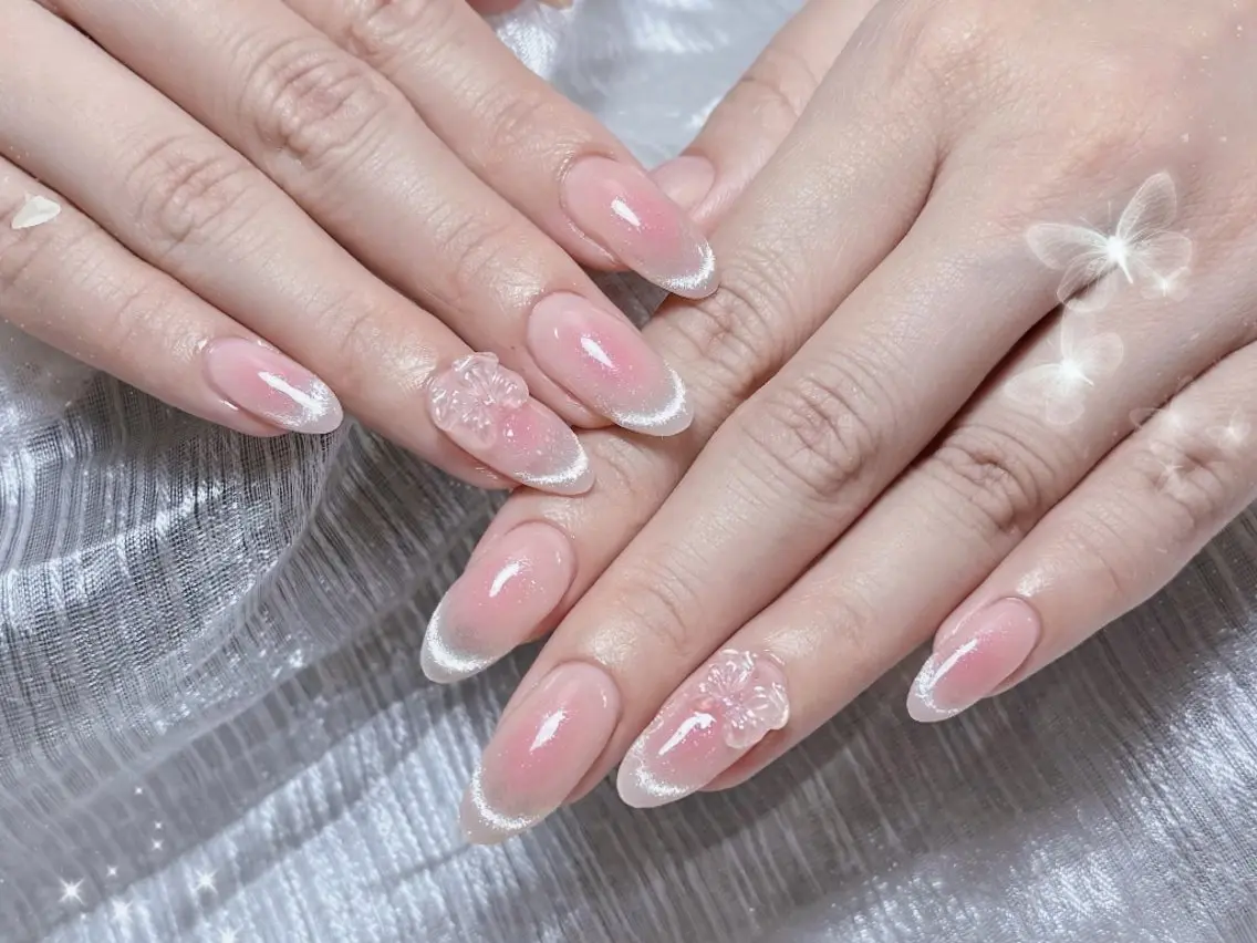 【HAND】🌸超人気チーク+マグネットフレンチ 🎀パーツ2個付きの写真