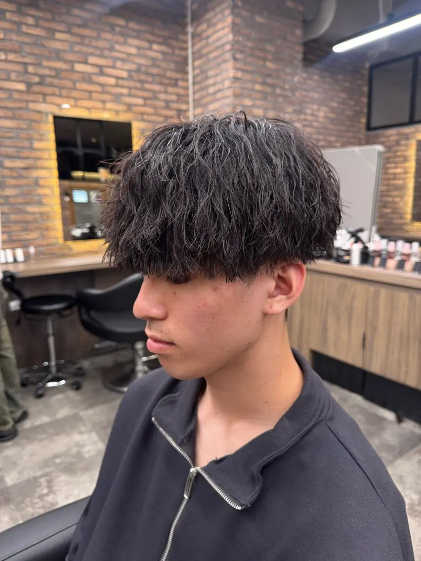 パーマ メンズ カット パーマ ツイスパ/シャドウ MANARUのヘアスタイル
