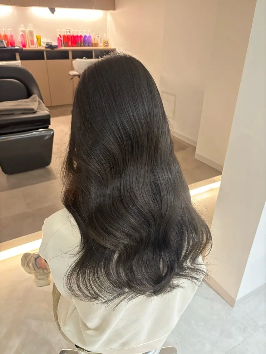 ロング カラー ベージュカラー 透明感カラー グレージュ イルミナカラー ラベンダーカラー カット ヘアカラー トリートメント レイヤーカット🎀× 韓国風🇰🇷正源のヘアスタイル