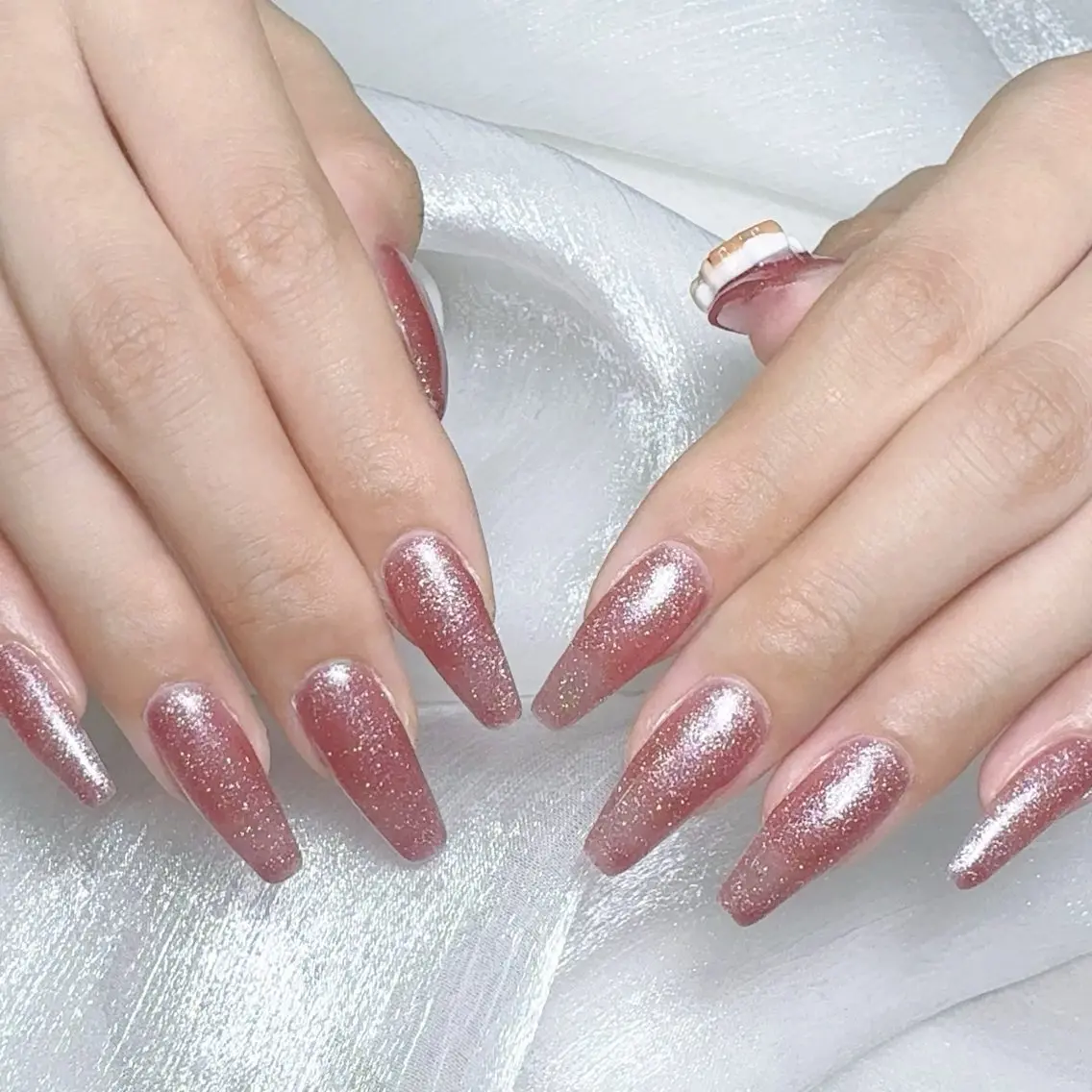 メンズ ネイル メンズ韓国風 アートネイル オーロラネイル ガーリー キラキラネイル ハンドネイル Nail salon 木にいるのネイルデザイン