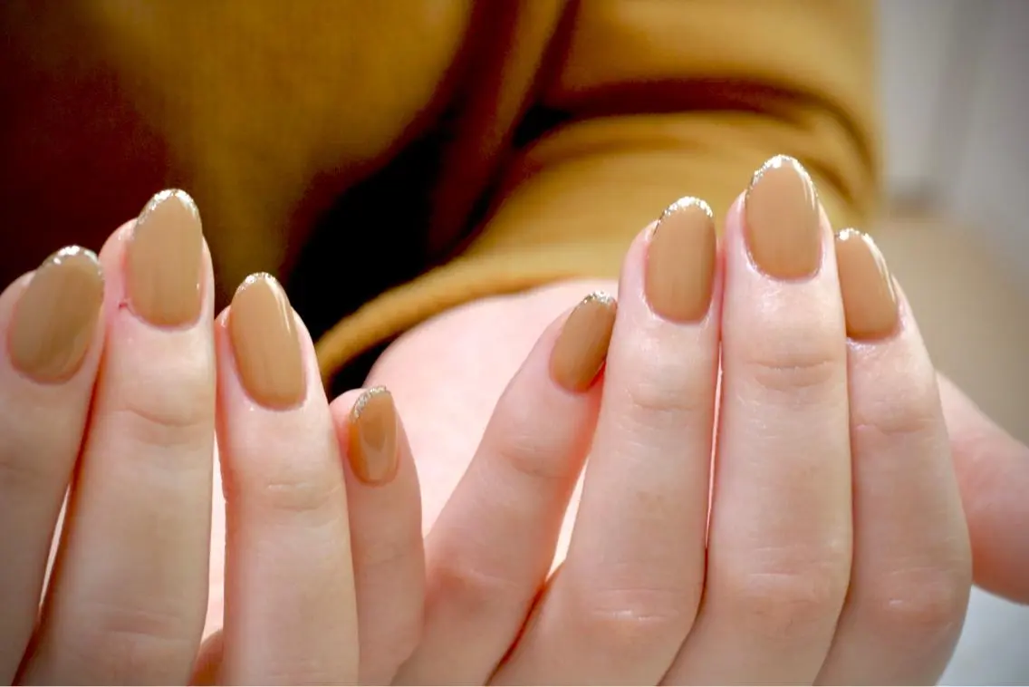 ネイル オーロラネイル カジュアル ジェルネイル ラメ(グリッター) マグネットネイル MH Nailのネイルデザイン