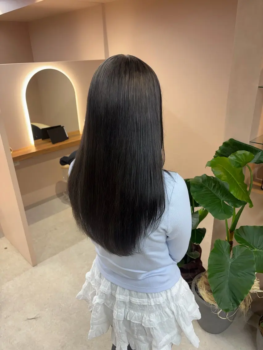 ロング カラー ROCCOeast RURIのヘアスタイル
