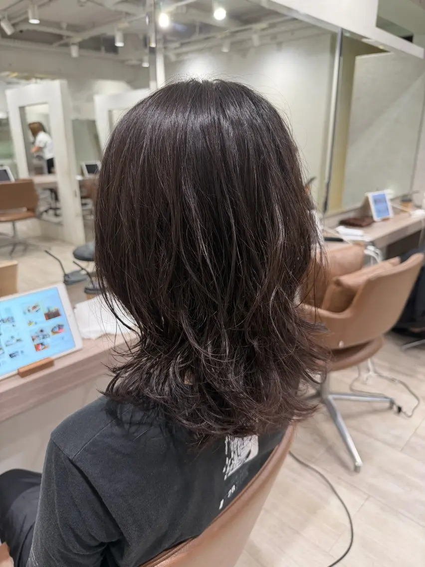 ミディアム KAEDE🎀 ハイライト特化のヘアスタイル