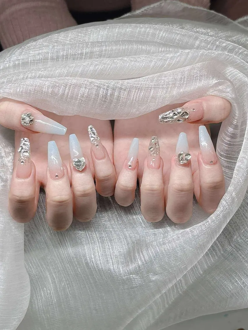 ネイル ハンドネイル Lee Nailsのネイルデザイン