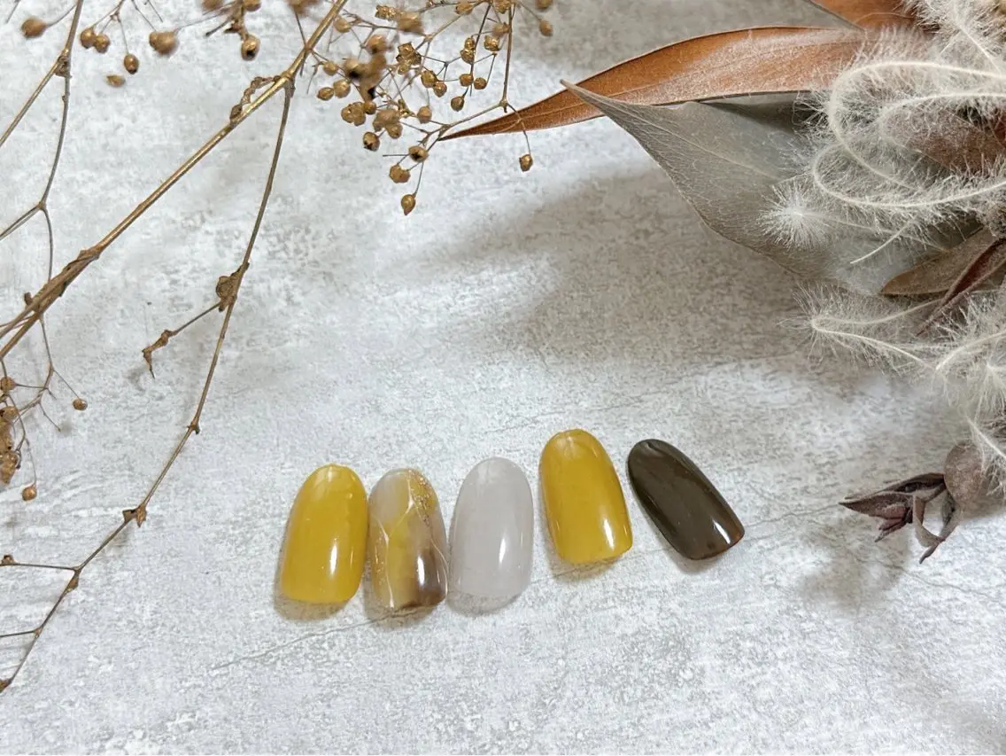 ネイル オーロラネイル フットネイル フレンチネイル ジェルネイル マグネットネイル ハンドネイル kiki nail &brow二子玉川のネイルデザイン