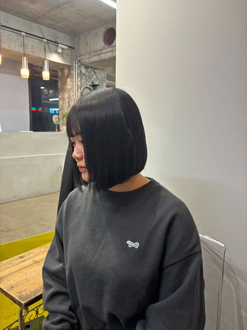 ショート ボブ 桂 奈穂のヘアスタイル