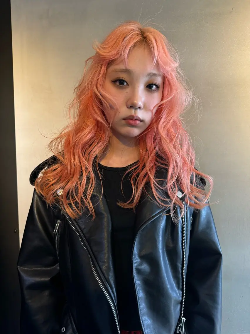 ロング ヘアカラー トリートメント デザインカラー/ ハイトーン/ケイジのヘアスタイル