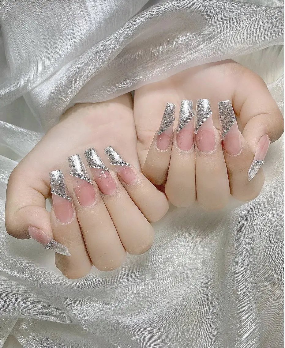 ネイル ハンドネイル Hin Nailのネイルデザイン