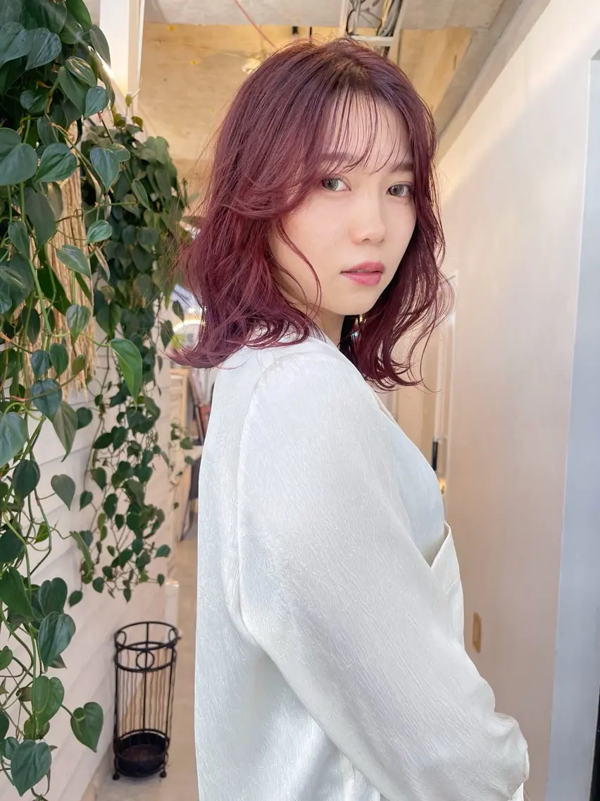 ミディアム カラー ブリーチ ブラウンカラー ダブルカラー ブリーチなしカラー ピンクカラー ヘアカラー トリートメント AiM 大名　似合わせカットのヘアスタイル