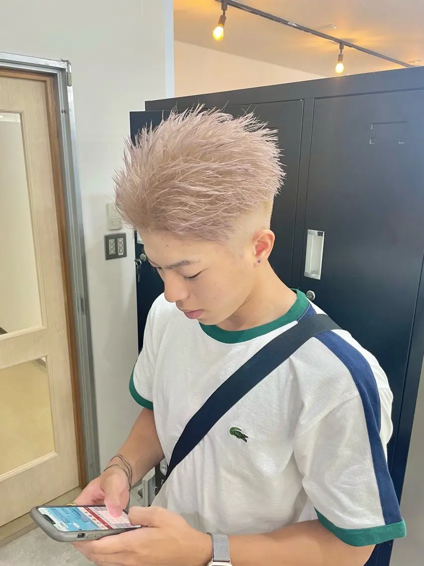 ショート カラー パーマ ヘアアレンジ メンズ ショートボブ メンズバレイヤージュ メンズブリーチ メンズハイライト メンズハイトーン エビスザキレン/メン ズ/心斎橋🌳のヘアスタイル