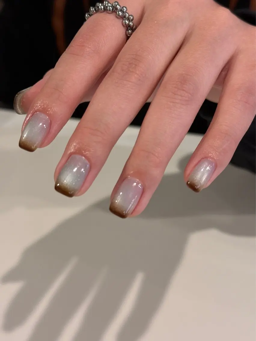 ネイル マグネットネイル 持ち込み ニュアンスネイル ハンドネイル ikoi Kotomiのネイルデザイン
