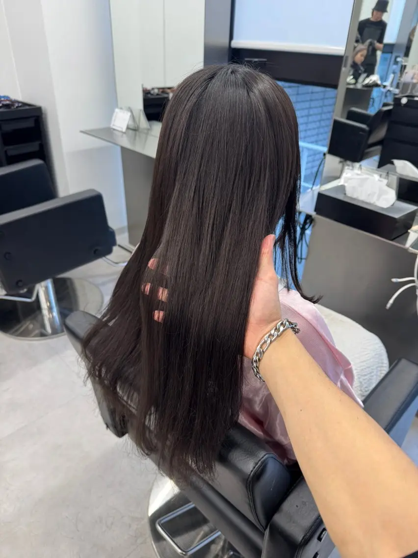 ロング カラー ブリーチ ダークグレー ダークグレージュ グレージュ ブリーチなしカラー ヘアカラー エクステ ベージュ/エクステ /職人/KENTAのヘアスタイル