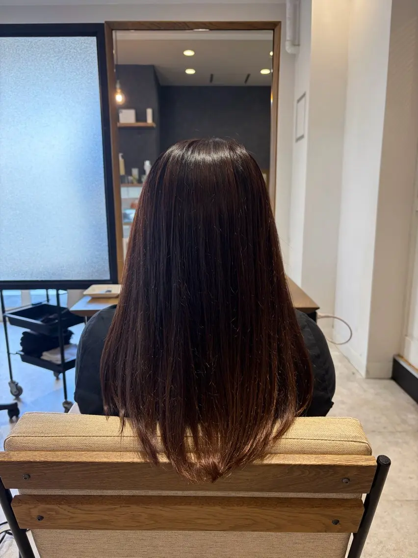 セミロング カラー 奥村 奈々加のヘアスタイル