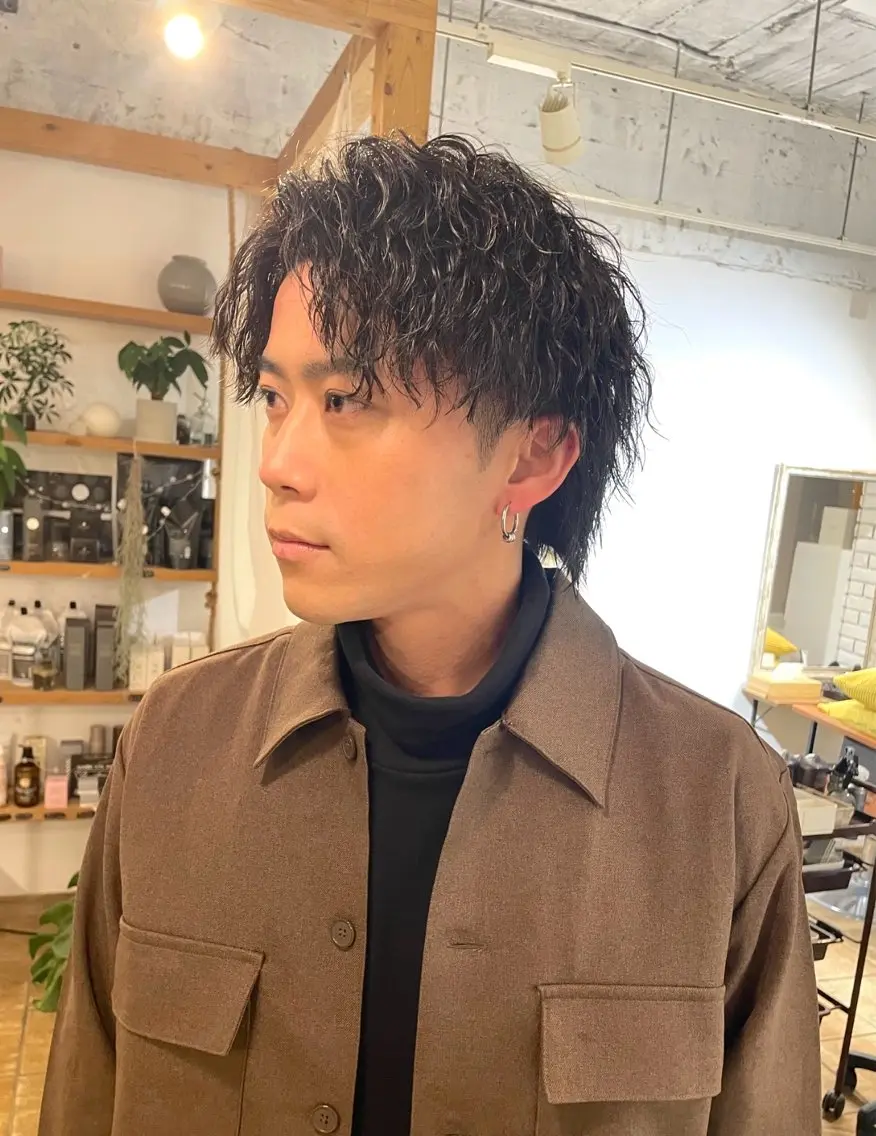 ミディアム パーマ メンズ ミディアムパーマ メンズパーマ メンズウルフカット マレットヘア ウルフカット 渋谷 メンズヘア⭐️ タニグチヨシユキのヘアスタイル