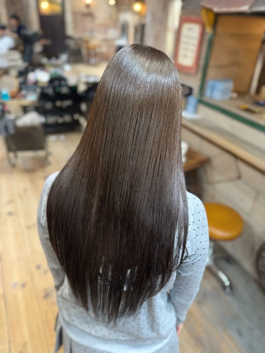 ロング 髪質改善 トリートメント ヘアカラー トリートメント 髪質改善/透明感 カラー高山奈夕のヘアスタイル