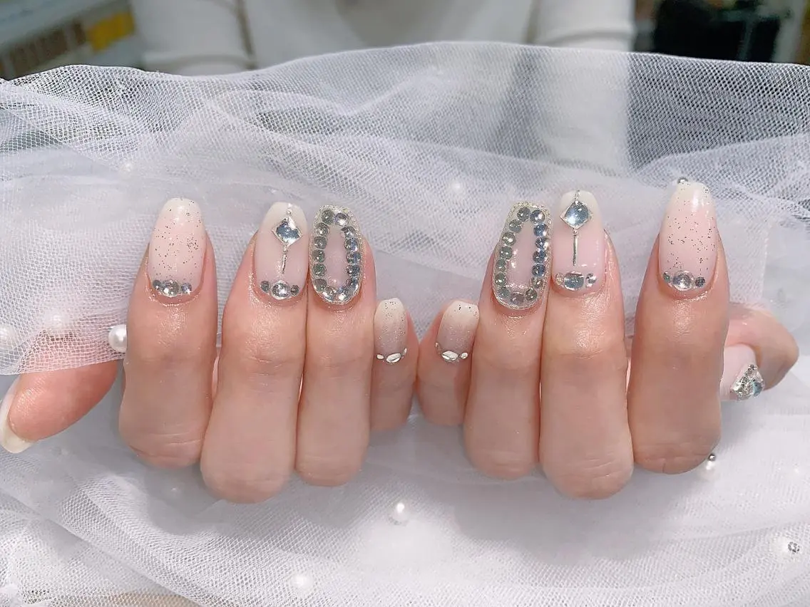 ネイル ハンドネイル Queens momoのネイルデザイン