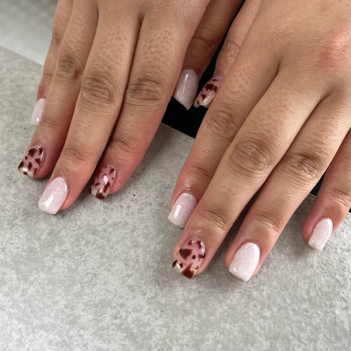 ネイル ハンドネイル 🤎Two ERI🤎のネイルデザイン