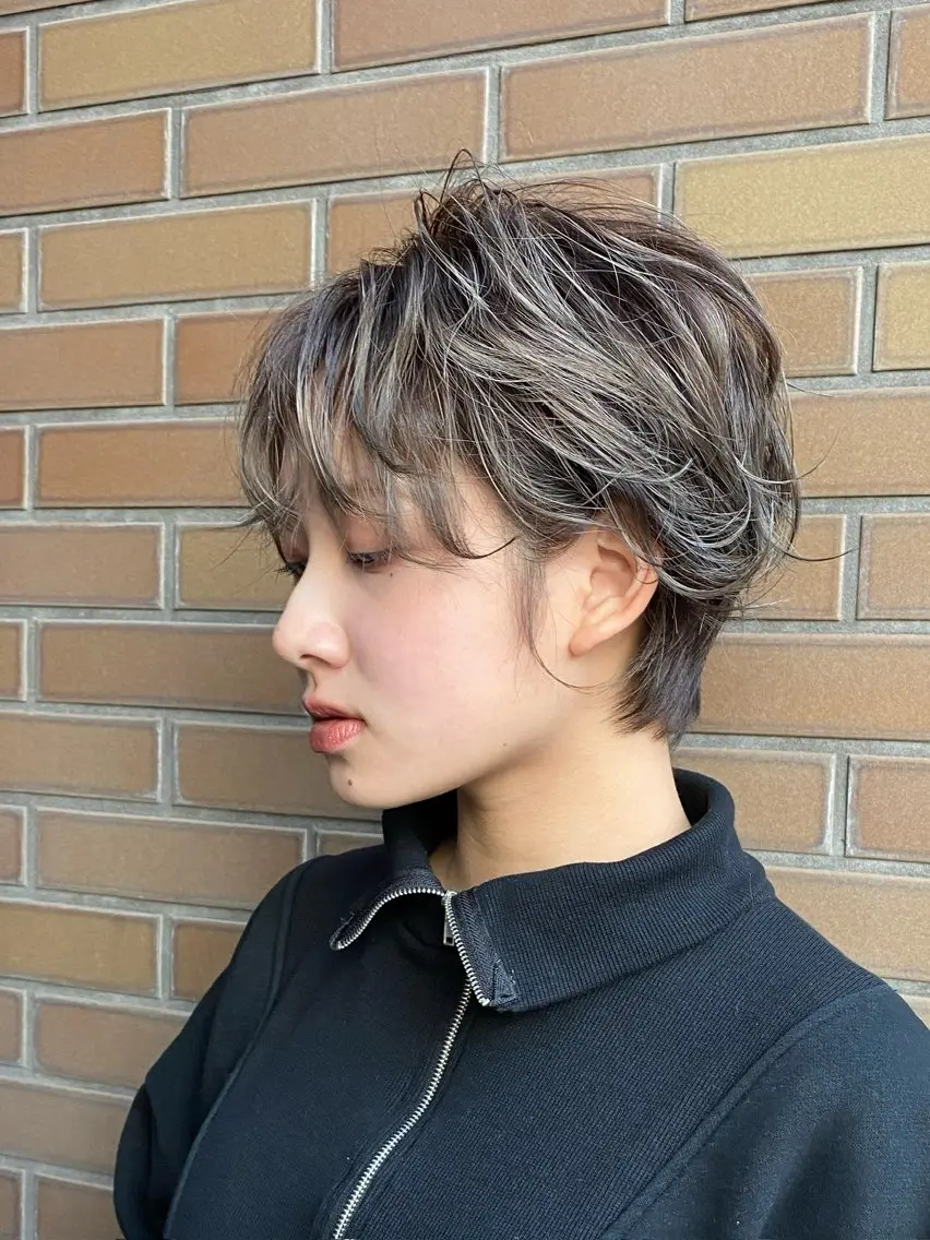 ショート カラー ✂︎cadre✂︎ 🪶かまだれいし🪶のヘアスタイル