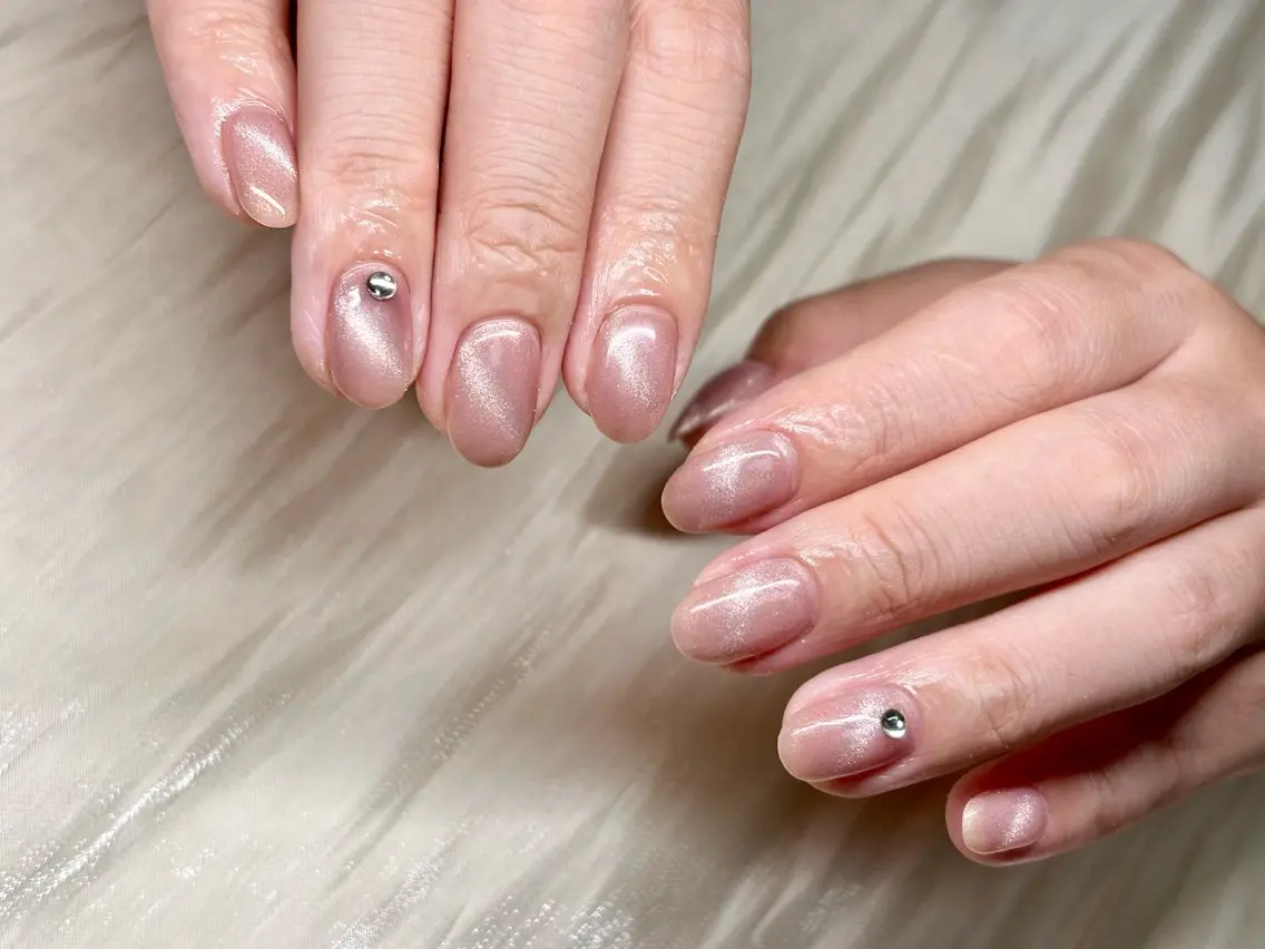 ネイル マグネットネイル マグネットワンカラー ワンカラーネイル 夏ネイル ETE LUNA NAILのネイルデザイン