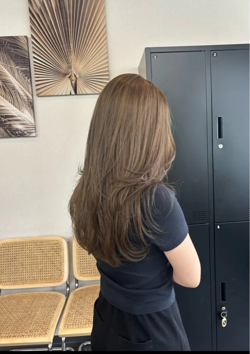 ロング ヘアカラー トリートメント 大野 桃果のヘアスタイル