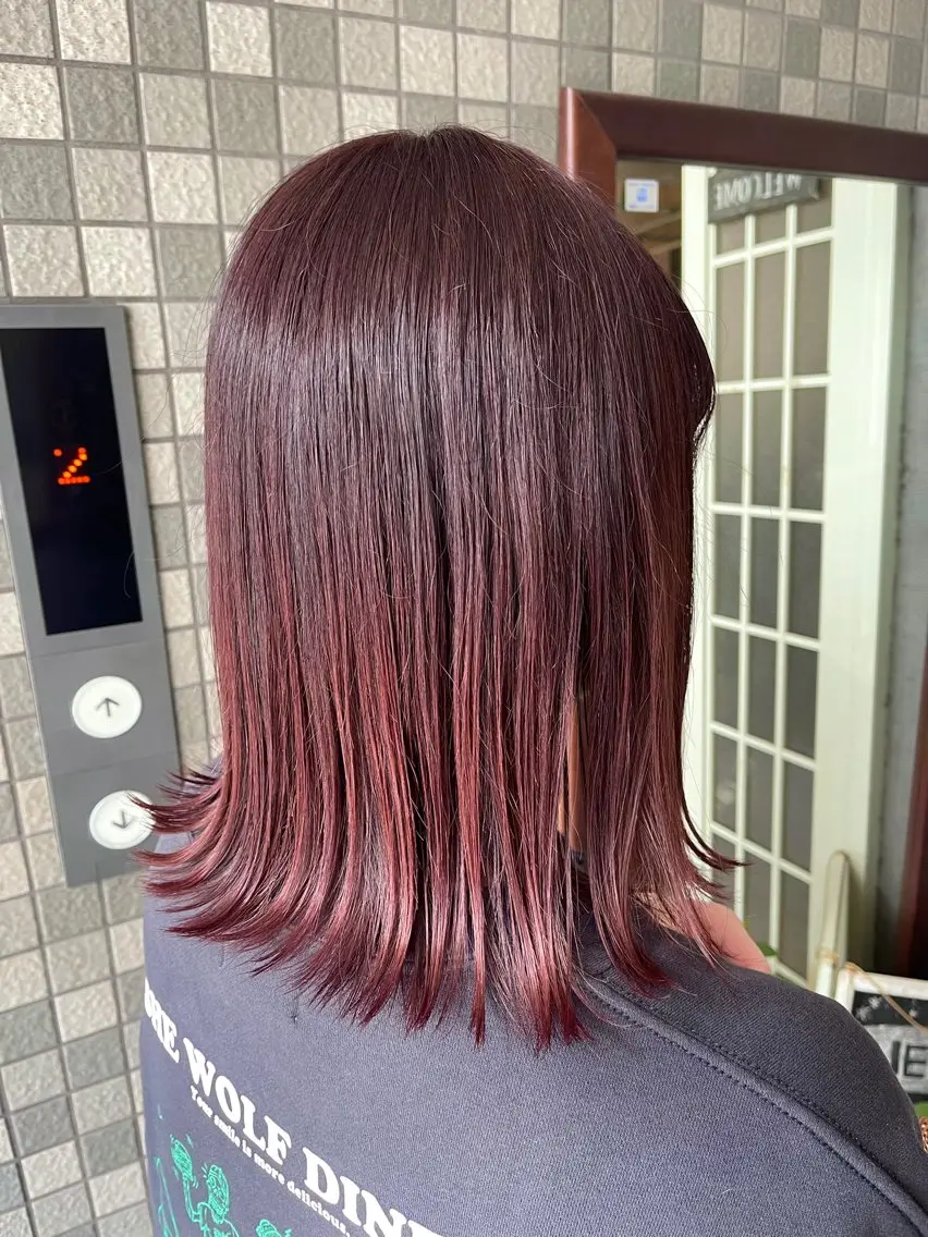 ミディアム カラー ｼﾉｻﾞｷ ｷﾅのヘアスタイル