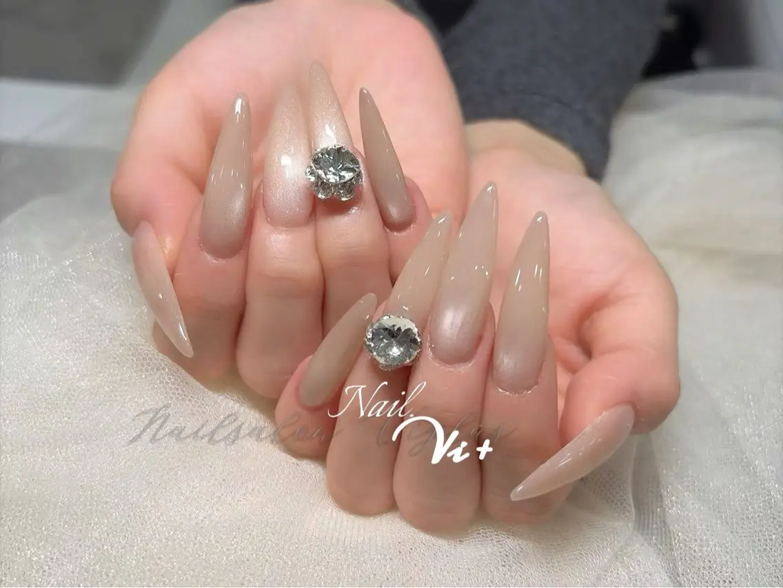ネイル ハンドネイル ✨Nailsalon Vi+✨のネイルデザイン