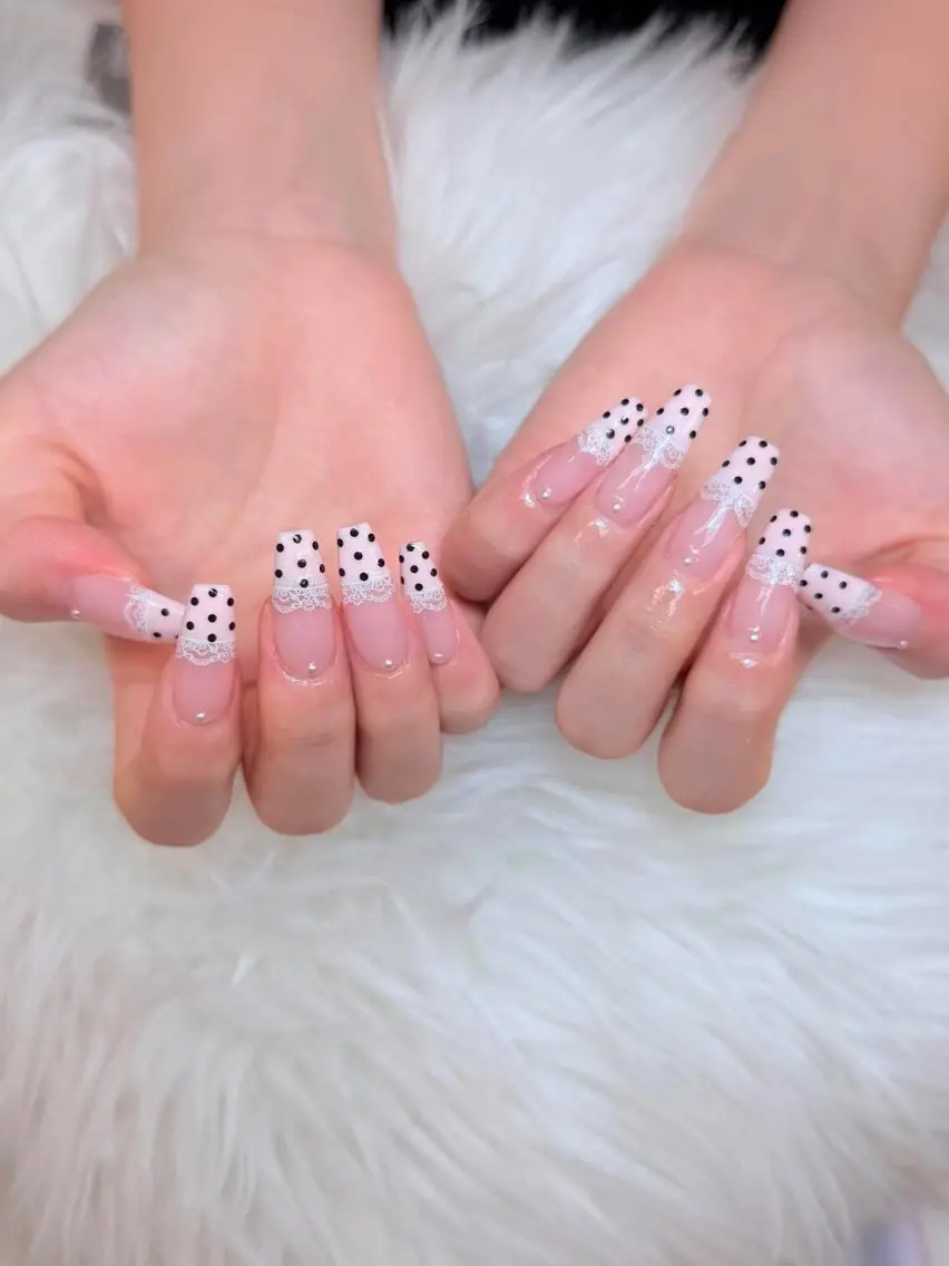 ネイル ハンドネイル ハンドケア Anh Nail 歌舞伎町のネイルデザイン