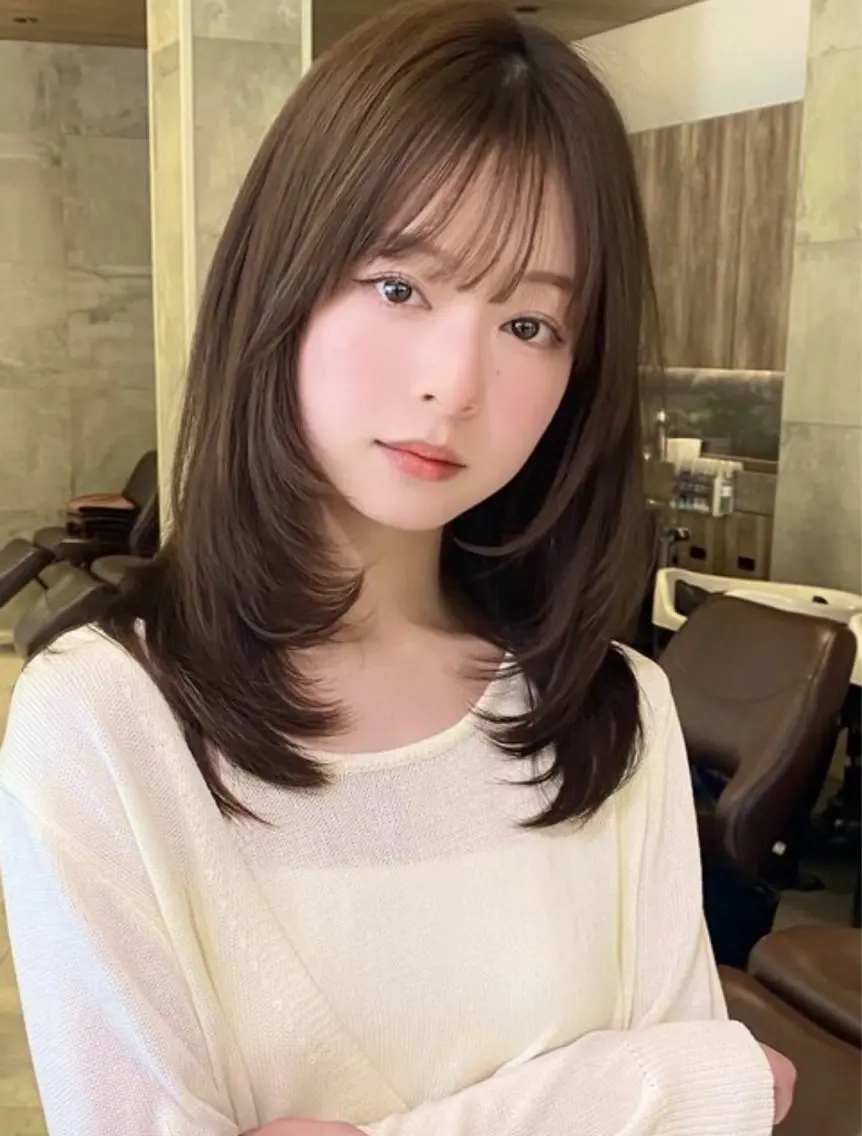 セミロング カラー 透明感カラー レイヤーカット カット トリートメント 表参道✂️レイ ヤー/ショート/荒砂のヘアスタイル