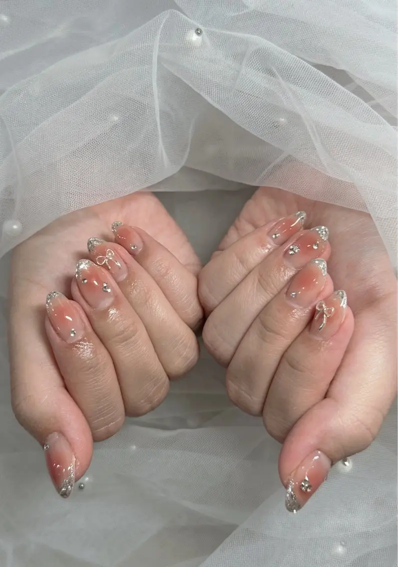 ネイル ハンドネイル フットネイル LAVISH nanamiのネイルデザイン
