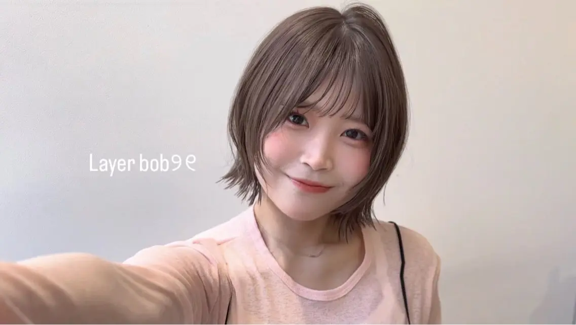 ショート カラー ボブレイヤー 透明感カラー グレージュ ボブ レイヤーカット カット ヘアカラー Un ami 心那のヘアスタイル
