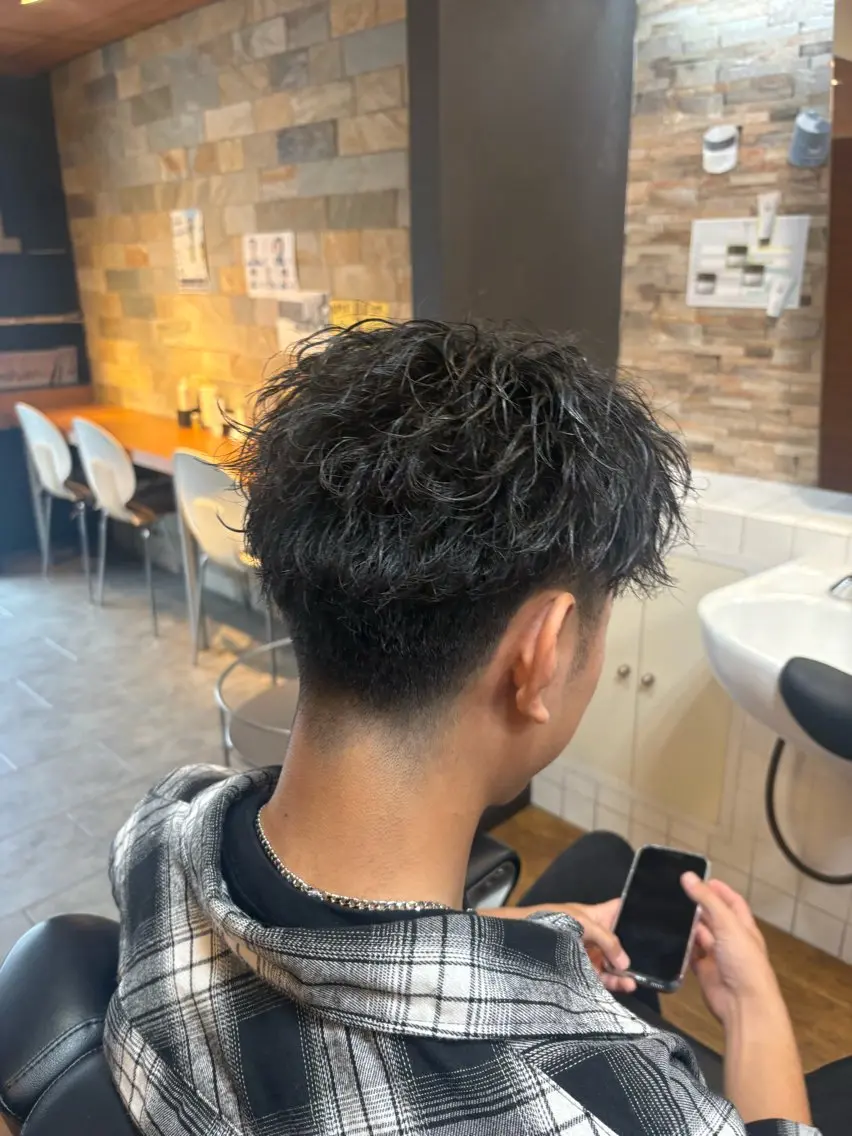 ショート パーマ ツイストスパイラルパーマ スパイラルパーマ 小野 伊吹のヘアスタイル