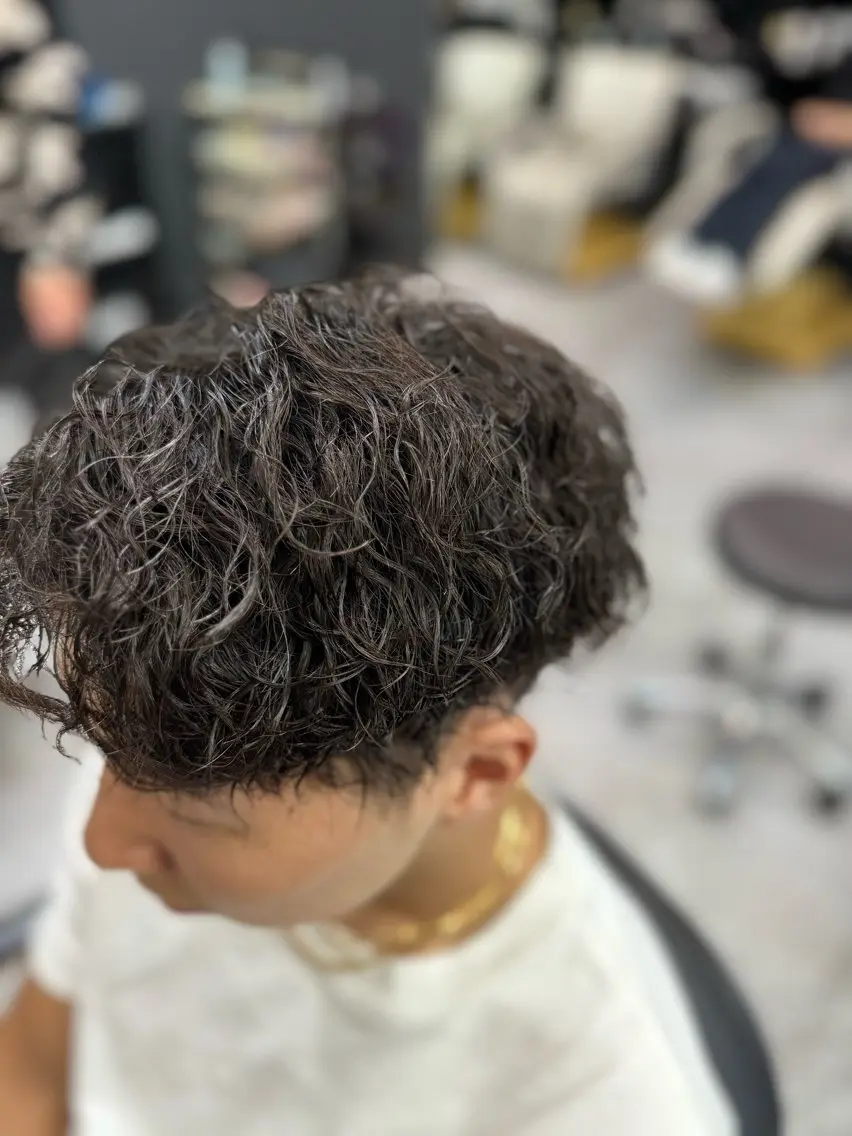 パーマ メンズ メンズブリーチ メンズハイトーン 髪質改善 高野 慧成のヘアスタイル