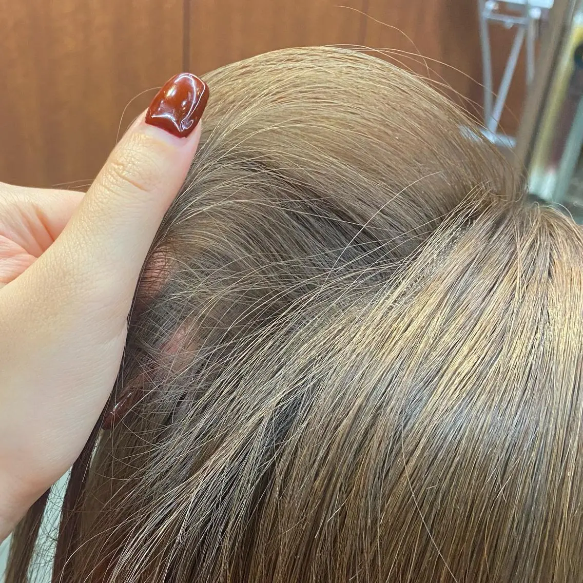 カラー ベージュカラー ブリーチ ブリーチなしカラー オリーブベージュ オレンジ ヘアカラー トリートメント ブリーチなし透明感 指名No1ナギサのヘアスタイル