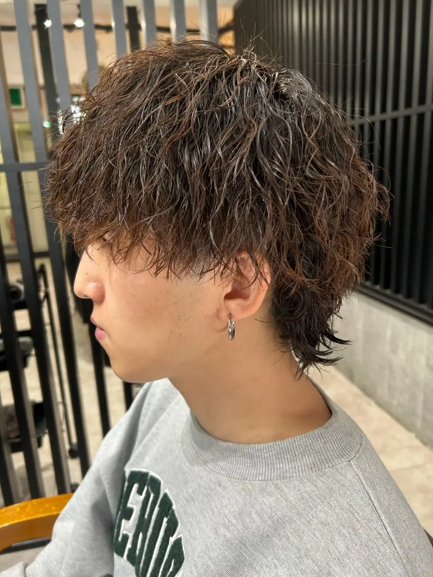 ミディアム カラー パーマ メンズ カット ヘアカラー パーマ トリートメント 勝毛 広貴のヘアスタイル