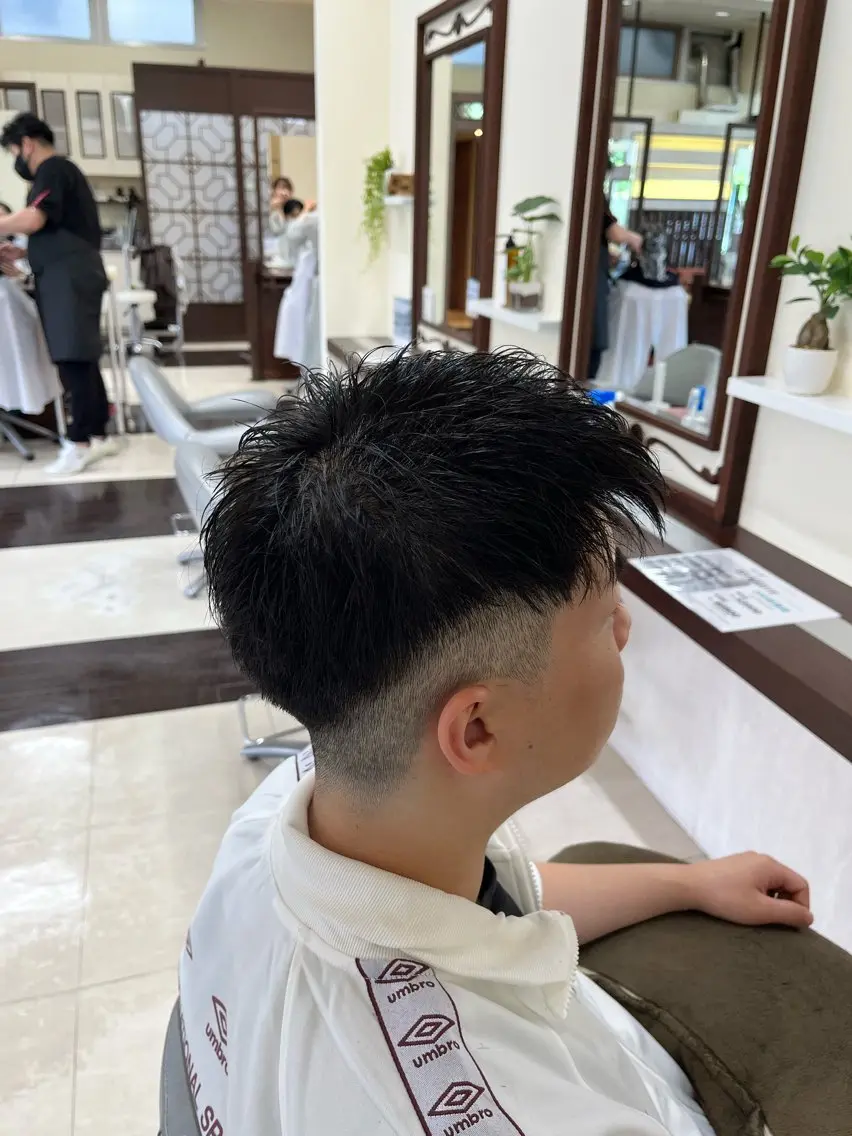ショート メンズ フェードカット スキンフェード 🧊メンズ特化🧊 高木航希のヘアスタイル