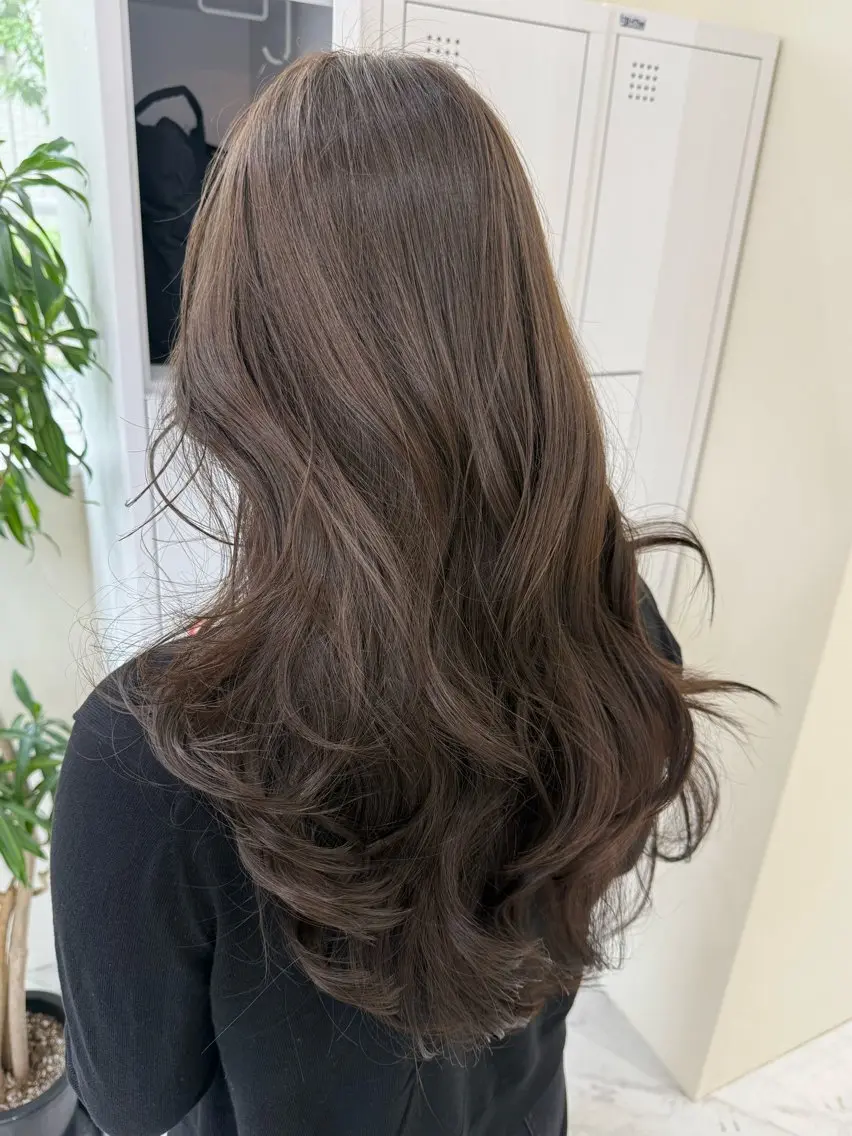 ロング カラー ベージュカラー ブリーチ 透明感カラー グレージュ イルミナカラー カット ヘアカラー 透け感color/ SUのヘアスタイル